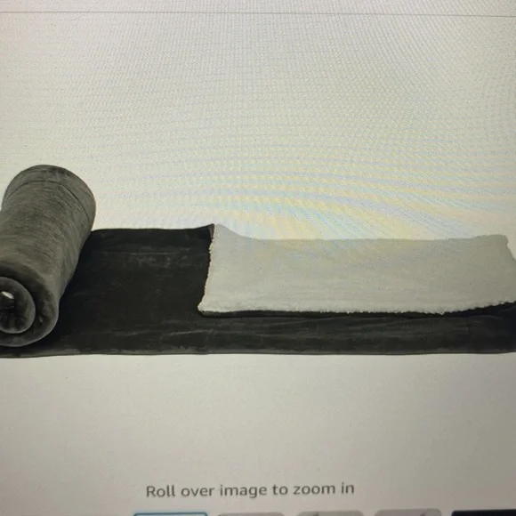 Amazon Basics Sherpa Throw - Picture 8 of 9